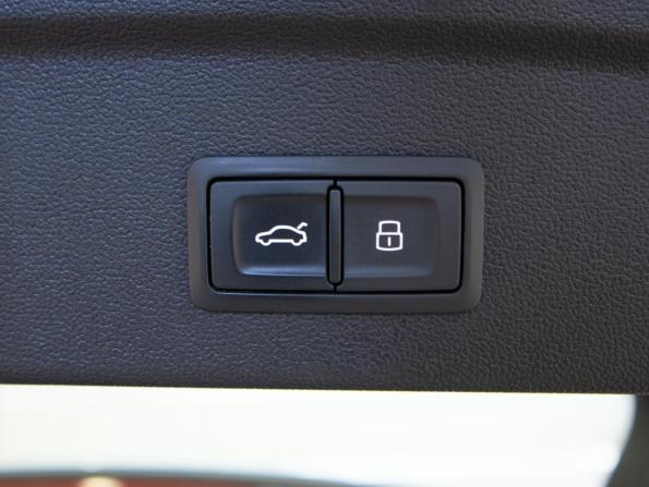 Audi A3 IV (8Y) с пробегом 2022 года, цена 3 190 000 рублей, 41572 км, хэтчбек, Автокод Объявления