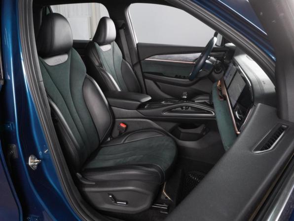 Geely Monjaro I с пробегом 2023 года, цена 2 799 000 рублей, 95645 км, внедорожник, Автокод Объявления
