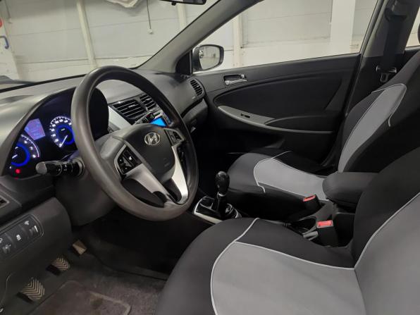 Hyundai Solaris I с пробегом 2013 года, цена 715 000 рублей, 150185 км, седан, Автокод Объявления