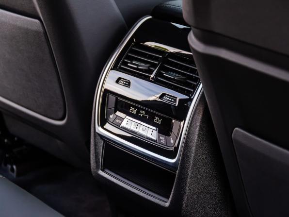 BMW X6 III (G06) Рестайлинг с пробегом 2025 года, цена 15 849 000 рублей, 29 км, внедорожник, Автокод Объявления
