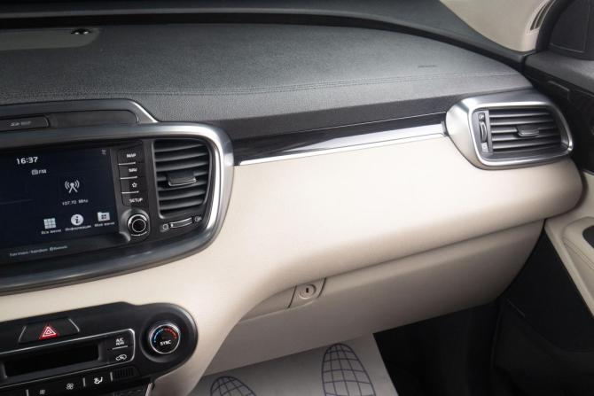 Kia Sorento III Prime Рестайлинг с пробегом 2018 года, цена 2 999 000 рублей, 188000 км, внедорожник, Автокод Объявления