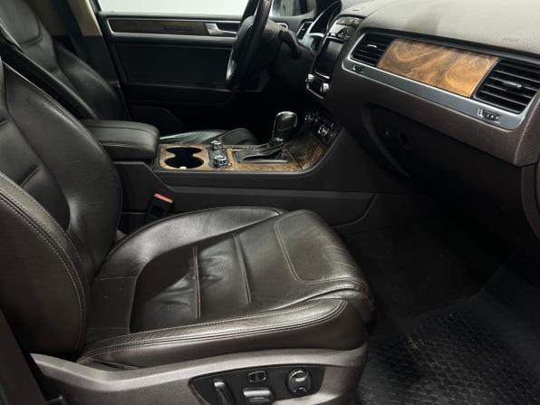 Volkswagen Touareg II с пробегом 2011 года, цена 1 950 000 рублей, 346589 км, внедорожник, Автокод Объявления