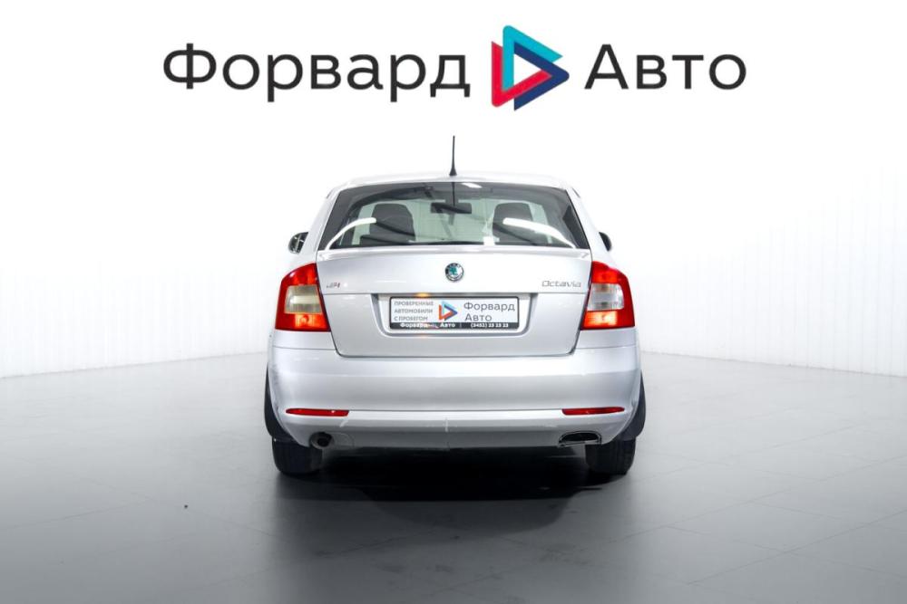 Skoda Octavia II (A5) Рестайлинг Тюмень  - изображение 7