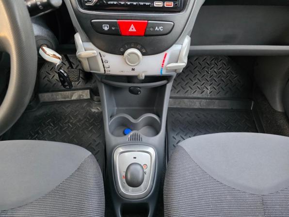 Peugeot 107 I с пробегом 2008 года, цена 425 000 рублей, 172402 км, хэтчбек, Автокод Объявления