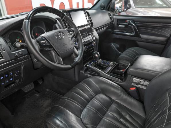 Toyota Land Cruiser 200 Series Рестайлинг 2 с пробегом 2018 года, цена 5 498 000 рублей, 181226 км, внедорожник, Автокод Объявления