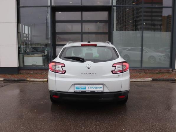 Renault Megane III Рестайлинг с пробегом 2012 года, цена 529 000 рублей, 181000 км, универсал, Автокод Объявления