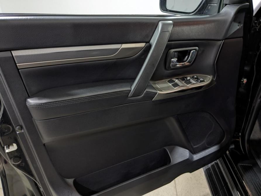 Mitsubishi Pajero IV Рестайлинг 1 Химки  - изображение 20