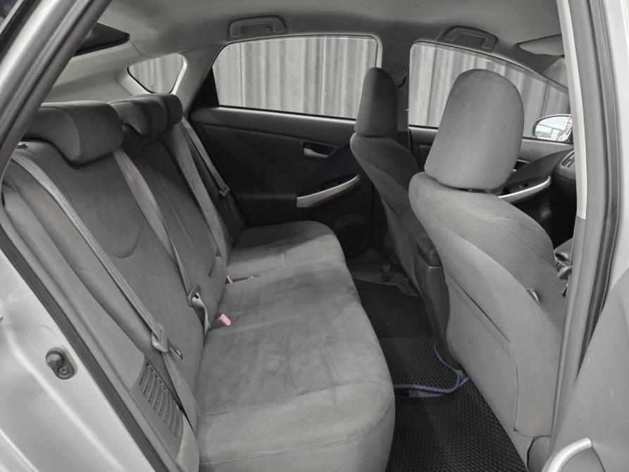 Toyota Prius III (XW30) Красноярск  - изображение 16