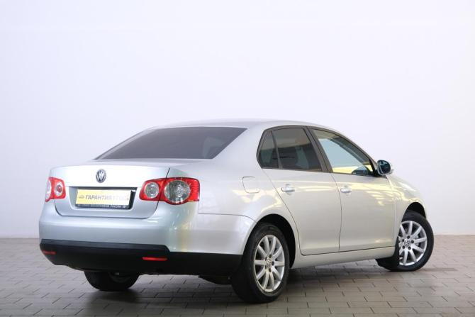Volkswagen Jetta V с пробегом 2006 года, цена 599 000 рублей, 320000 км, седан, Автокод Объявления