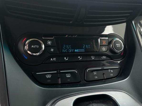 Ford Kuga II с пробегом 2013 года, цена 1 327 000 рублей, 175671 км, внедорожник, Автокод Объявления