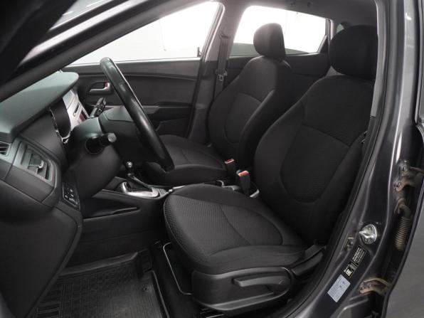 Kia Rio III Рестайлинг с пробегом 2017 года, цена 1 200 000 рублей, 103704 км, хэтчбек, Автокод Объявления