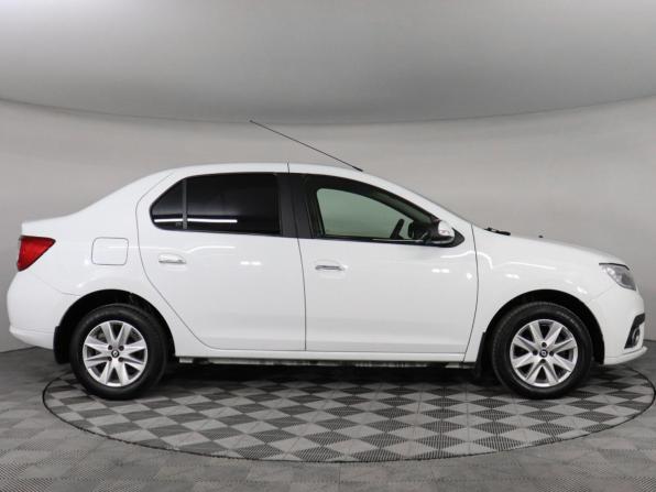 Renault Logan II Рестайлинг с пробегом 2019 года, цена 1 215 000 рублей, 37253 км, седан, Автокод Объявления