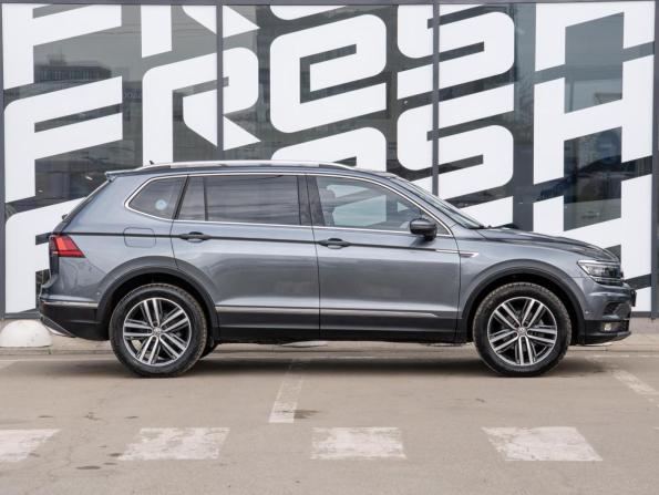 Volkswagen Tiguan II с пробегом 2020 года, цена 3 340 000 рублей, 89955 км, внедорожник, Автокод Объявления