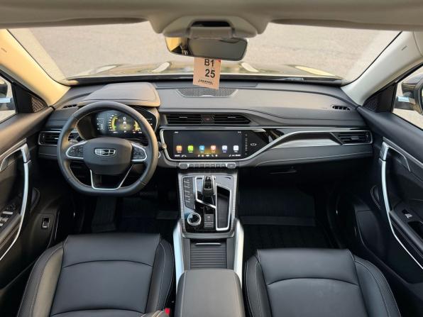 Geely Atlas Pro с пробегом 2024 года, цена 2 390 000 рублей, 2924 км, внедорожник, Автокод Объявления