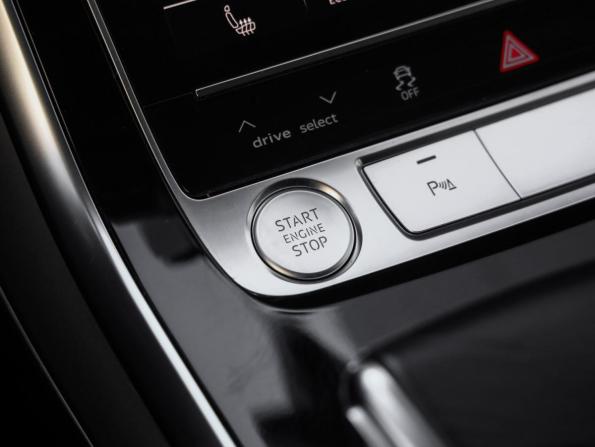 Audi Q7 II (4M) Рестайлинг с пробегом 2019 года, цена 4 599 000 рублей, 80820 км, внедорожник, Автокод Объявления