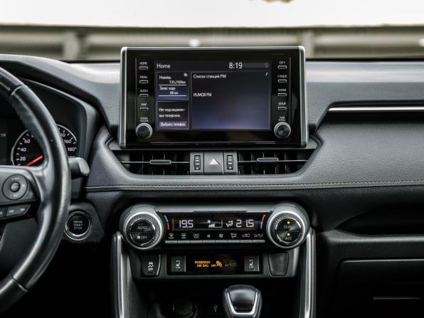 Toyota RAV4 V (XA50) с пробегом 2021 года, цена 2 998 000 рублей, 65712 км, внедорожник, Автокод Объявления