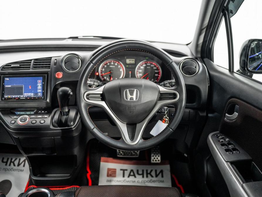 Honda Stream II Рестайлинг Иркутск  - изображение 9