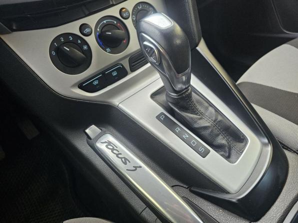 Ford Focus III с пробегом 2013 года, цена 799 000 рублей, 135701 км, седан, Автокод Объявления