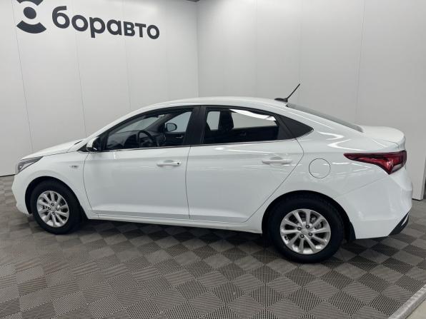 Hyundai Solaris II с пробегом 2017 года, цена 1 200 000 рублей, 96615 км, седан, Автокод Объявления