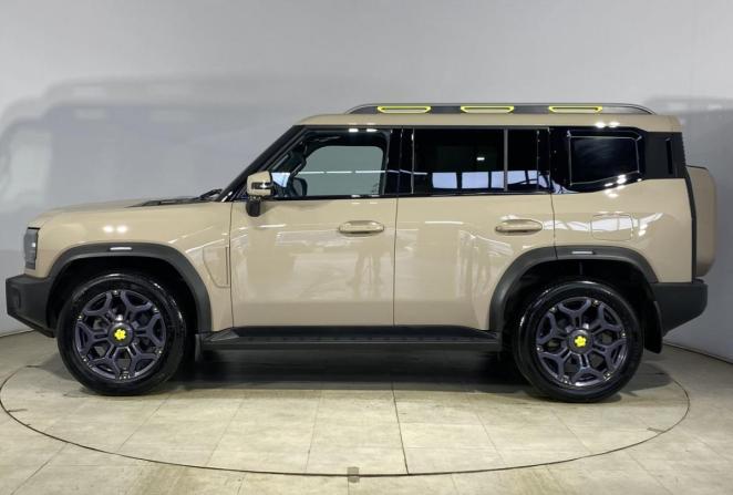 JETOUR T2 с пробегом 2024 года, цена 3 200 000 рублей, 33680 км, внедорожник, Автокод Объявления