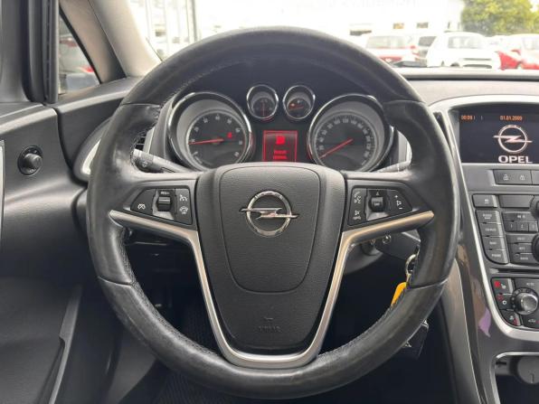 Opel Astra J Рестайлинг с пробегом 2013 года, цена 899 000 рублей, 150788 км, универсал, Автокод Объявления