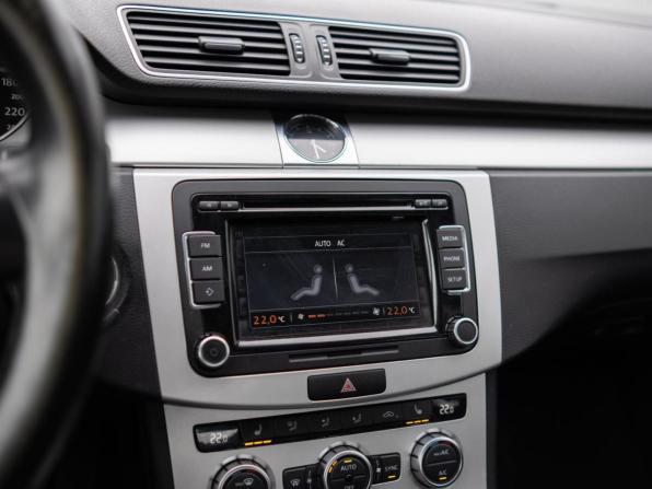 Volkswagen Passat B7 с пробегом 2012 года, цена 859 000 рублей, 228989 км, седан, Автокод Объявления