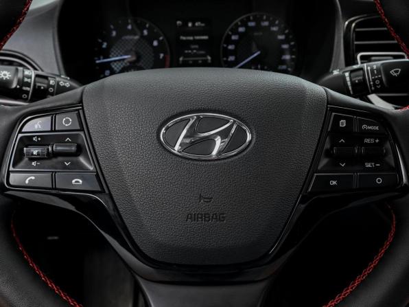 Hyundai Solaris II с пробегом 2020 года, цена 1 649 000 рублей, 78358 км, седан, Автокод Объявления