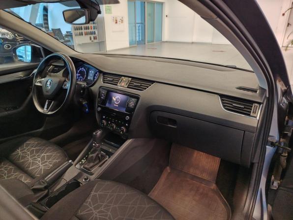 Skoda Octavia III (A7) Рестайлинг с пробегом 2018 года, цена 1 875 000 рублей, 71032 км, лифтбек, Автокод Объявления