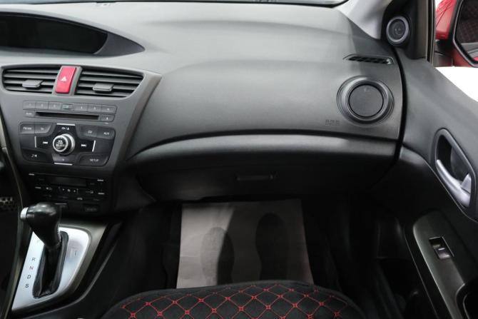 Honda Civic IX с пробегом 2013 года, цена 1 299 000 рублей, 210000 км, хэтчбек, Автокод Объявления