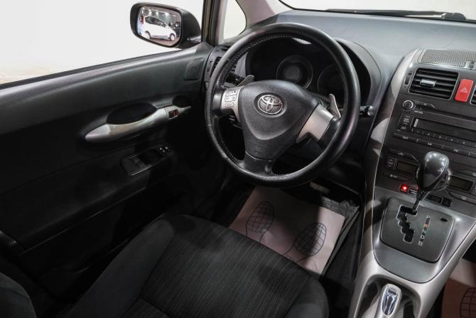 Toyota Auris I с пробегом 2007 года, цена 749 000 рублей, 180000 км, хэтчбек, Автокод Объявления
