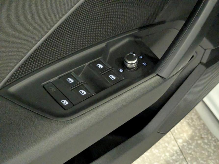 Audi A3 IV (8Y) Москва  - изображение 10