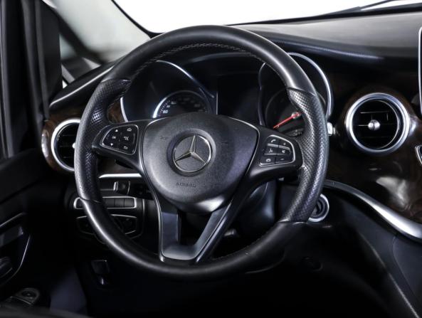 Mercedes-Benz V-Класс III (W447) с пробегом 2018 года, цена 3 098 000 рублей, 275000 км, минивэн, Автокод Объявления