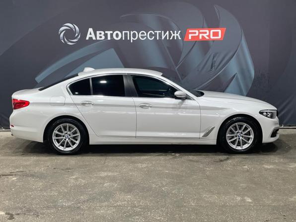BMW 5 серии VII (G30/G31/G38) с пробегом 2017 года, цена 2 850 000 рублей, 48130 км, седан, Автокод Объявления