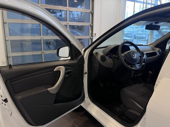Renault Sandero I с пробегом 2013 года, цена 500 000 рублей, 236812 км, хэтчбек, Автокод Объявления