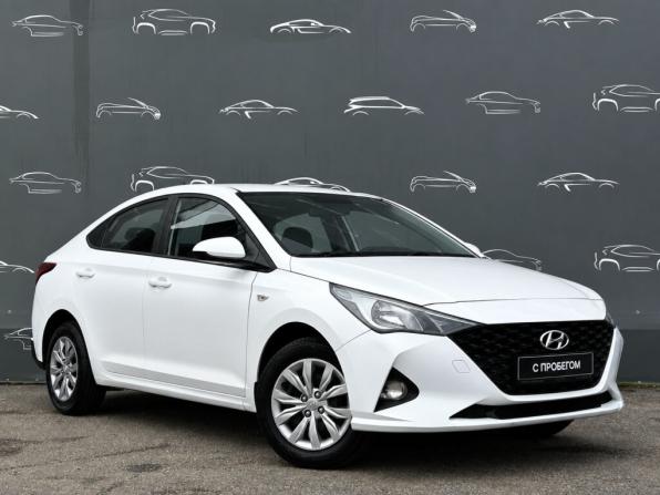 Hyundai Solaris II Рестайлинг с пробегом 2021 года, цена 1 681 400 рублей, 42294 км, седан, Автокод Объявления
