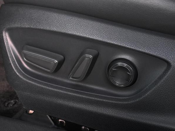 Toyota Avalon V с пробегом 2022 года, цена 3 399 000 рублей, 51529 км, седан, Автокод Объявления