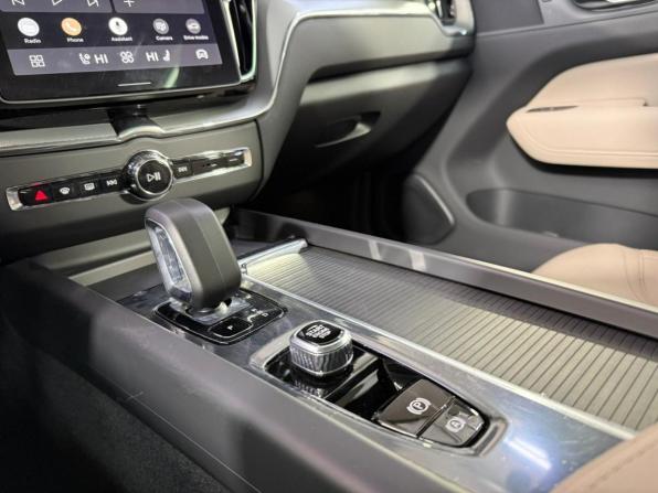 Новый Volvo XC60 II Рестайлинг 2 2025 года, цена 6 150 000 рублей, внедорожник, Автокод Объявления