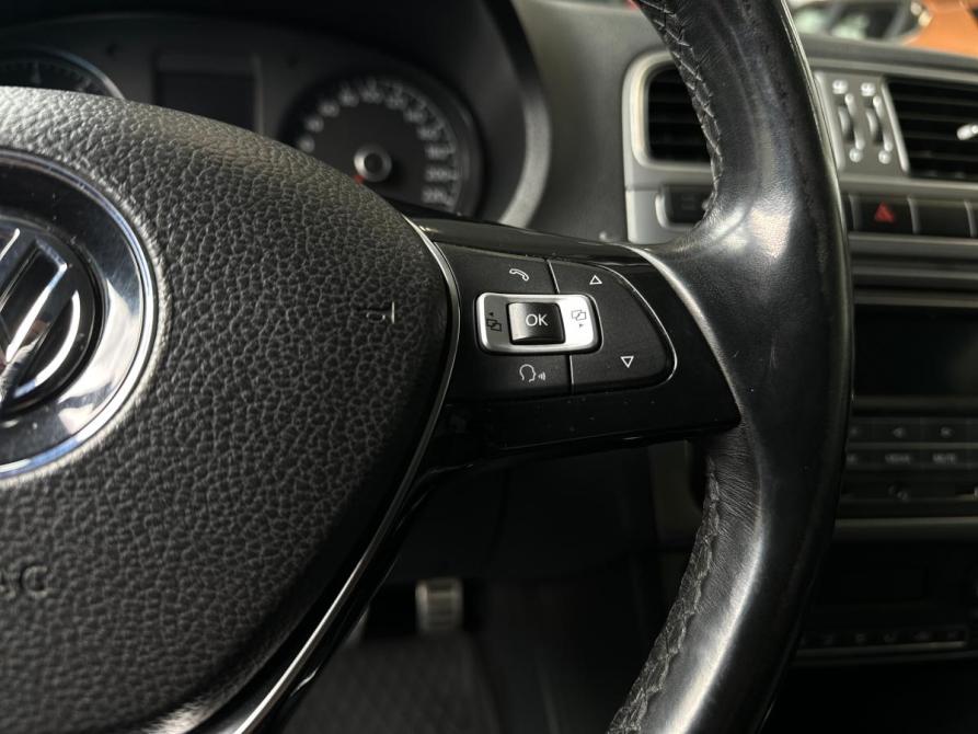 Volkswagen Polo V Рестайлинг Санкт-Петербург  - изображение 19