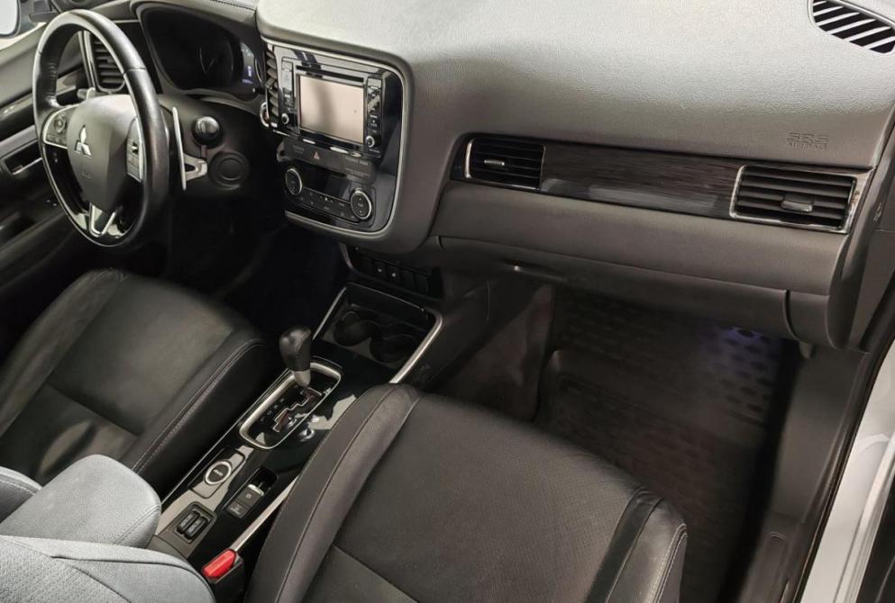 Mitsubishi Outlander III Рестайлинг 2 Ярославль  - изображение 16