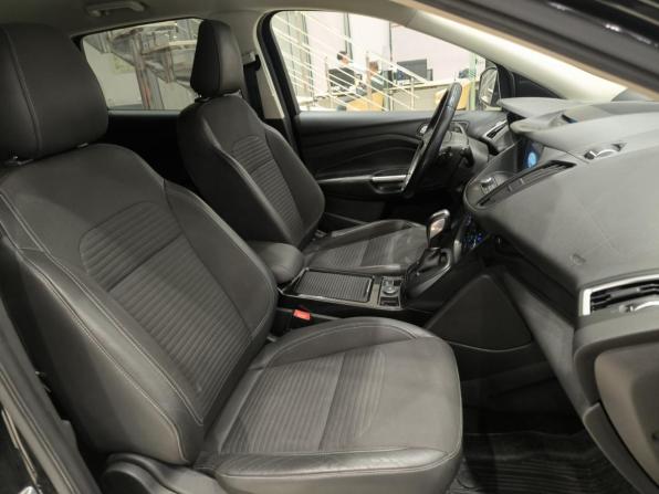 Ford Kuga II Рестайлинг с пробегом 2017 года, цена 1 530 000 рублей, 100060 км, внедорожник, Автокод Объявления