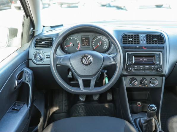 Volkswagen Polo V с пробегом 2015 года, цена 859 000 рублей, 143915 км, седан, Автокод Объявления