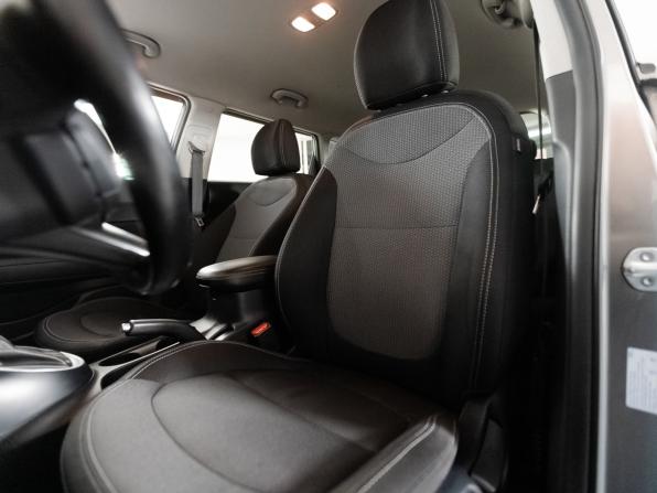 Kia Soul II Рестайлинг с пробегом 2018 года, цена 1 540 000 рублей, 106905 км, хэтчбек, Автокод Объявления