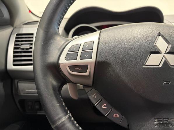 Mitsubishi Outlander II с пробегом 2007 года, цена 629 000 рублей, 318872 км, внедорожник, Автокод Объявления