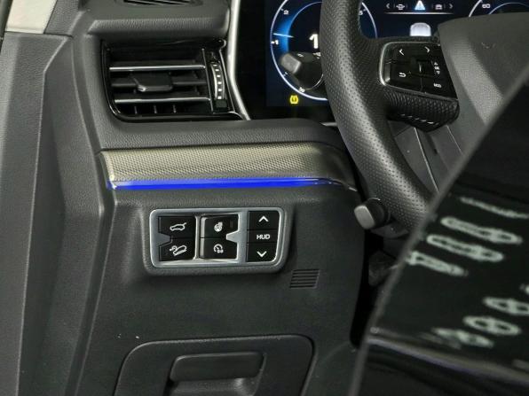 Hongqi HS5 I Рестайлинг с пробегом 2024 года, цена 2 845 000 рублей, 44401 км, внедорожник, Автокод Объявления