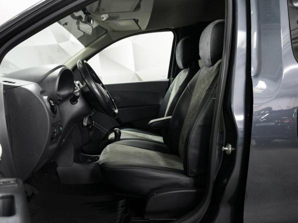 Renault Dokker I с пробегом 2019 года, цена 1 077 000 рублей, 236000 км, компактвэн, Автокод Объявления
