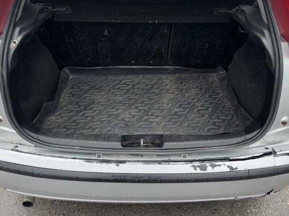 Ford Focus I Рестайлинг с пробегом 2002 года, цена 230 000 рублей, 270617 км, хэтчбек, Автокод Объявления