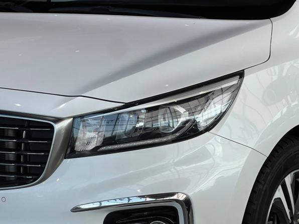 Kia Carnival III с пробегом 2018 года, цена 2 920 000 рублей, 128000 км, минивэн, Автокод Объявления