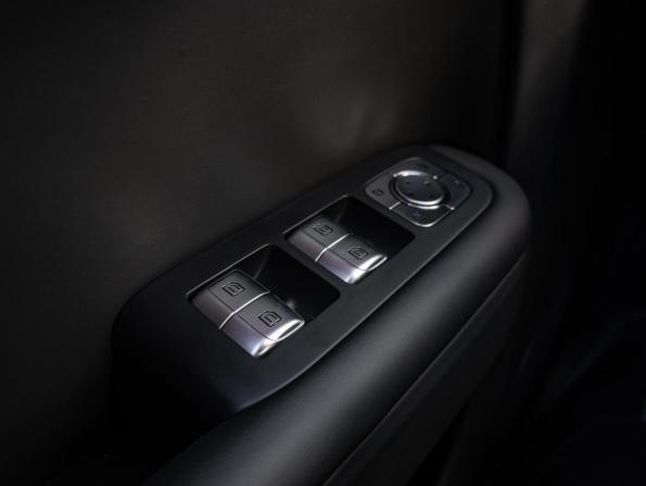 Li Auto (Lixiang) L7 I с пробегом 2023 года, цена 6 615 000 рублей, 53076 км, внедорожник, Автокод Объявления