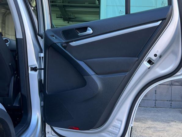 Volkswagen Tiguan I Рестайлинг с пробегом 2013 года, цена 1 426 000 рублей, 215044 км, внедорожник, Автокод Объявления