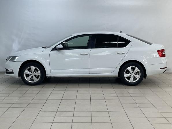 Skoda Octavia III (A7) Рестайлинг с пробегом 2020 года, цена 1 099 000 рублей, 415116 км, лифтбек, Автокод Объявления